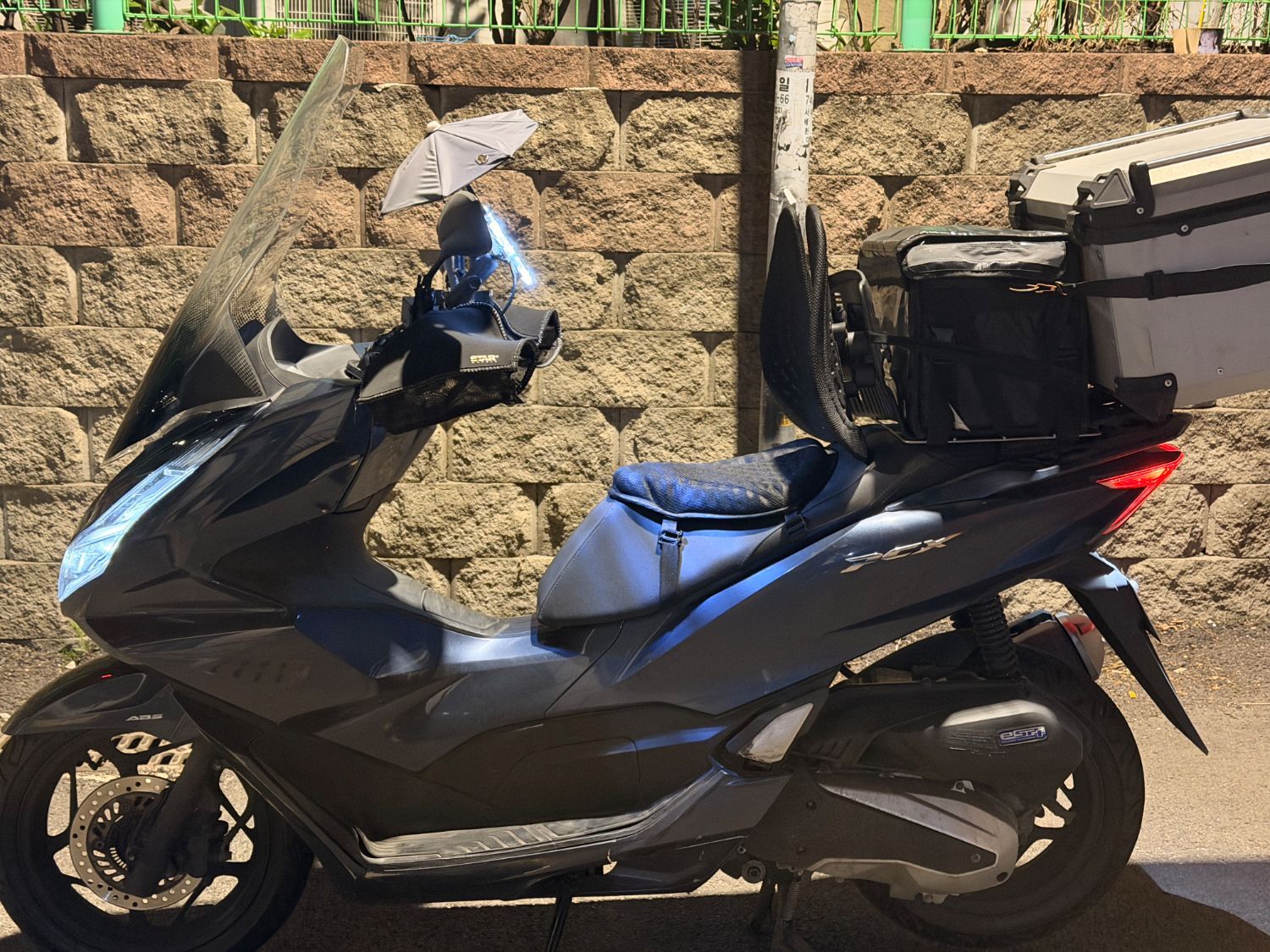 혼다 PCX 125 more