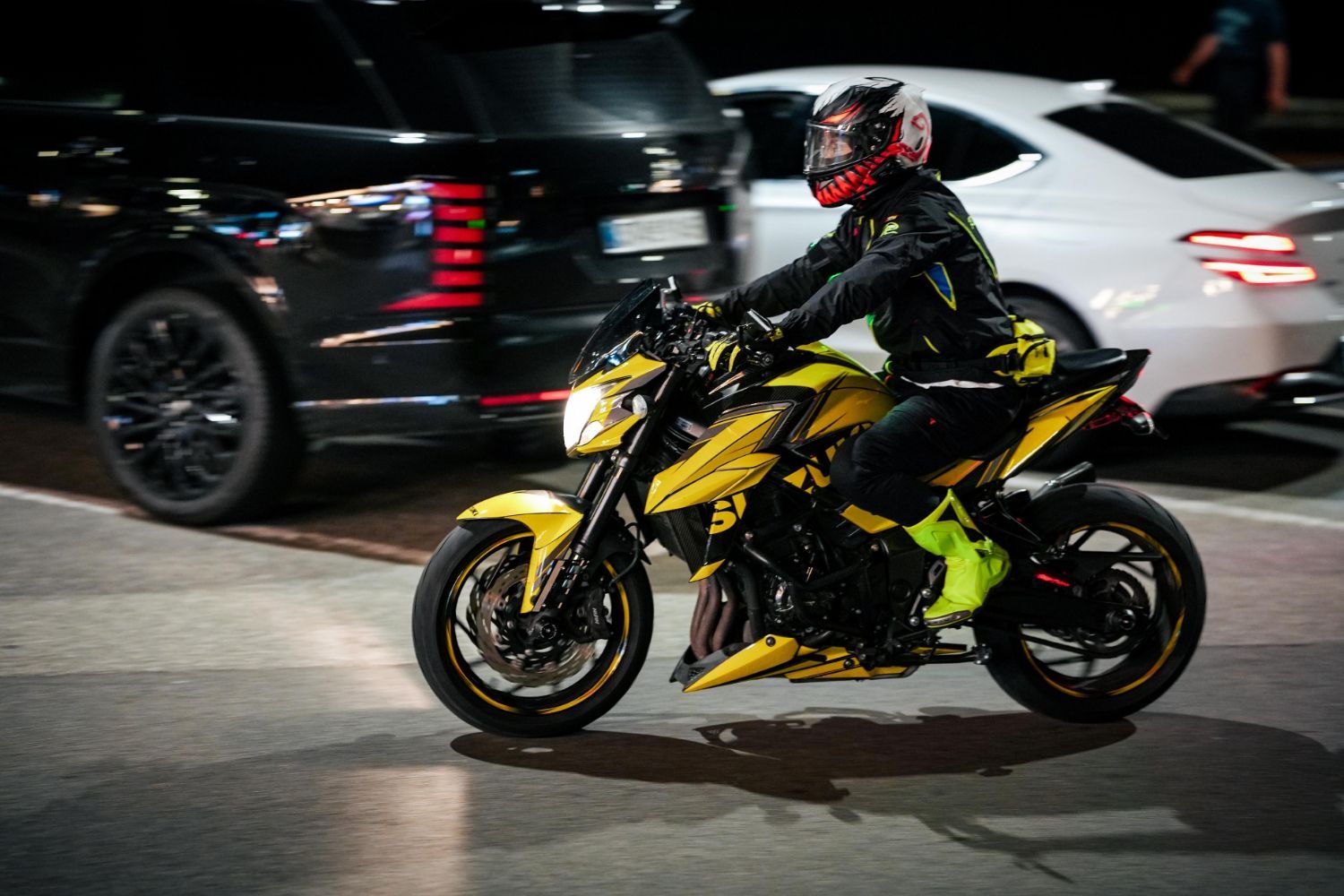 스즈키 GSX S 750 more