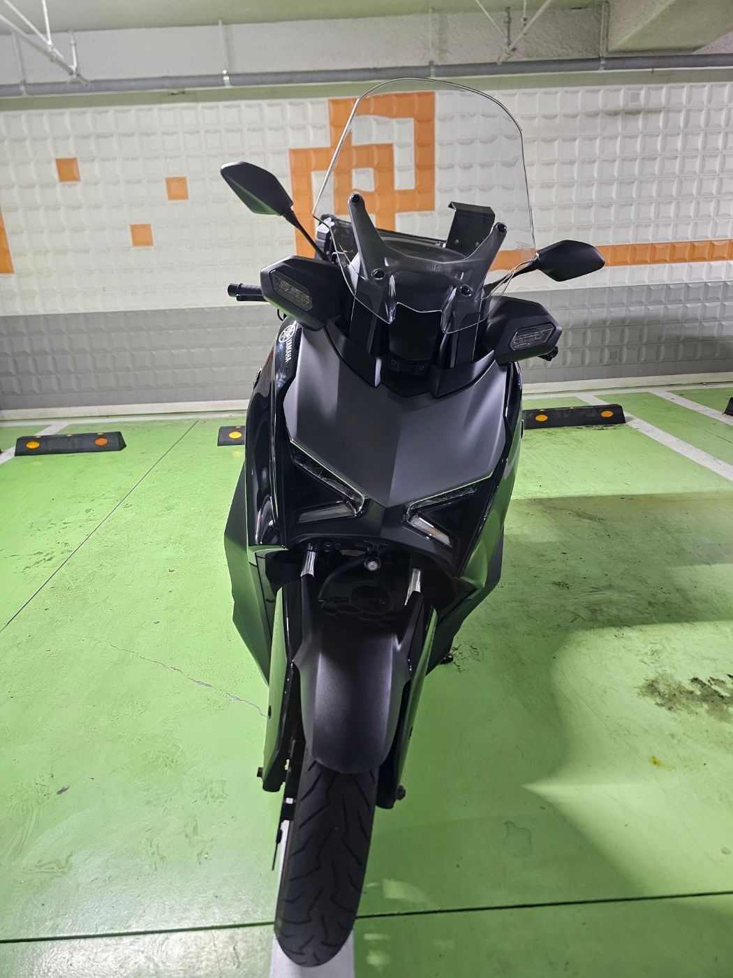 야마하 XMAX 300 ABS main