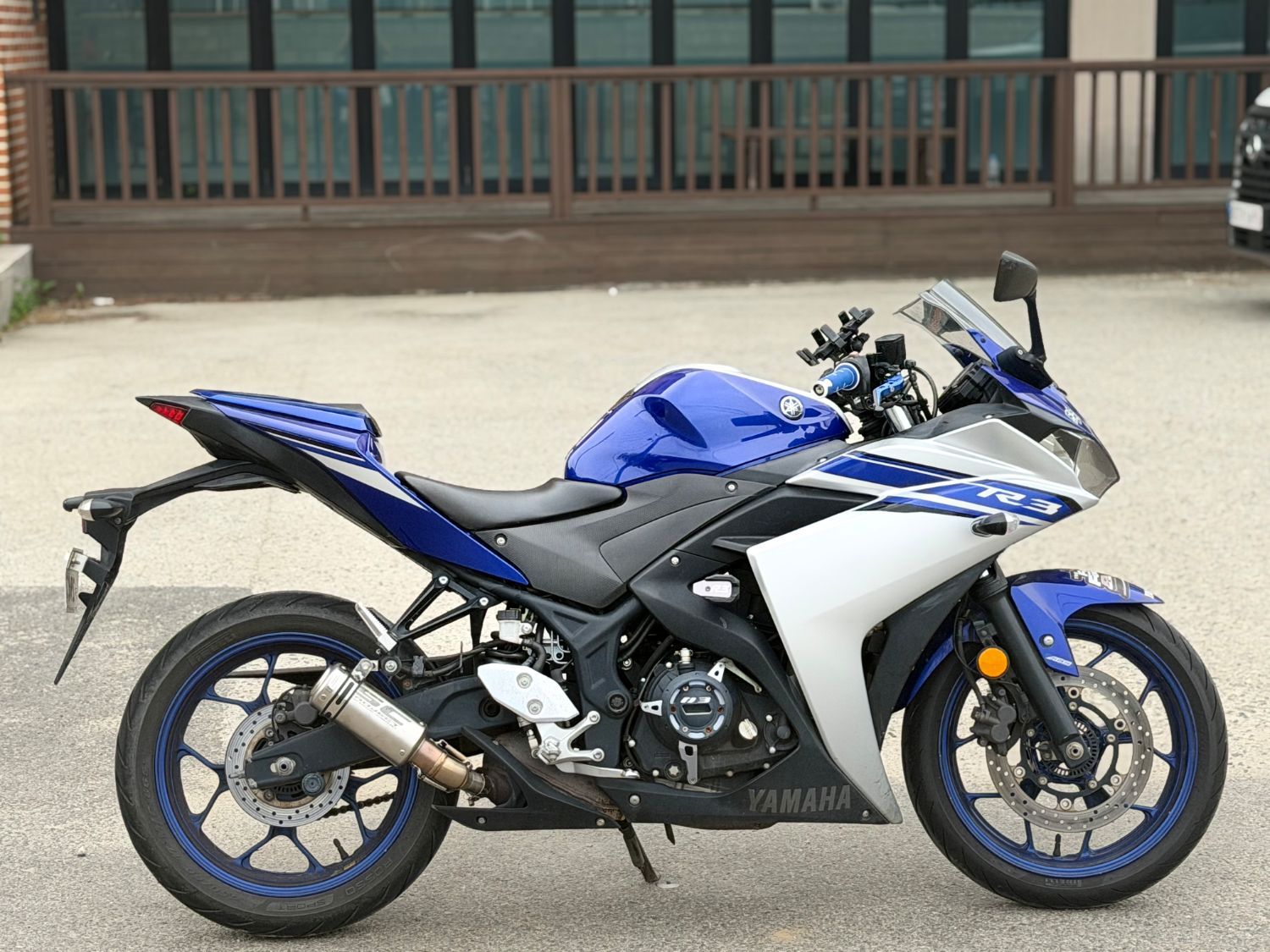 야마하 YZF R3 main