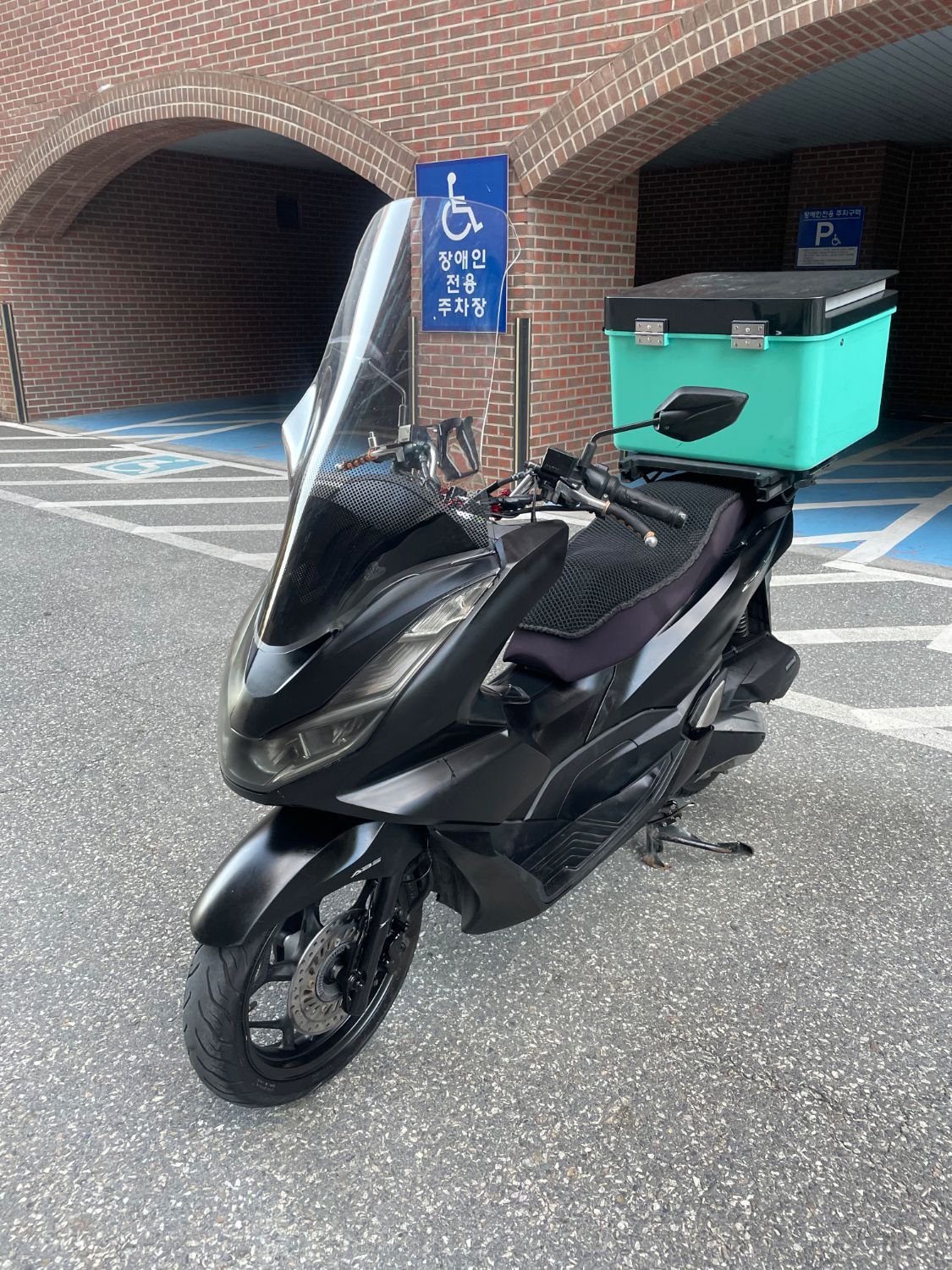 혼다 PCX 125 more