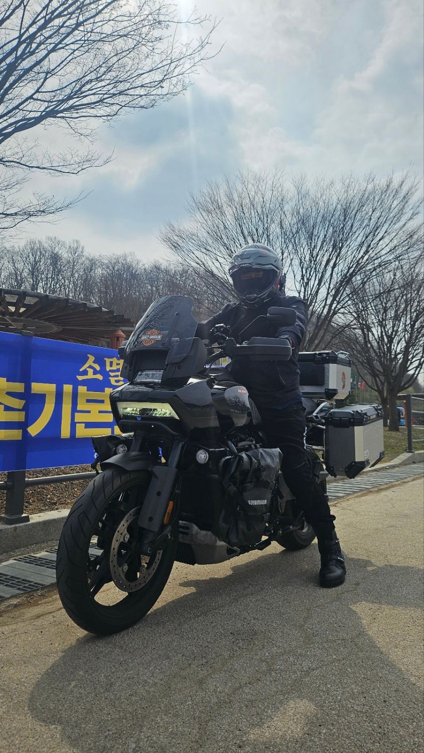 할리데이비슨 팬 아메리카 1250 스페셜 more