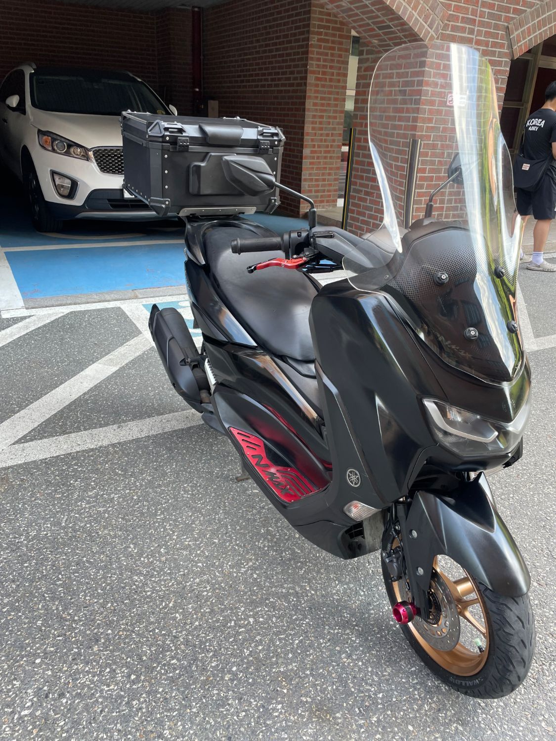 야마하 NMAX 125 more