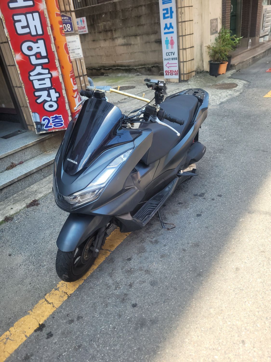혼다 PCX 125 more