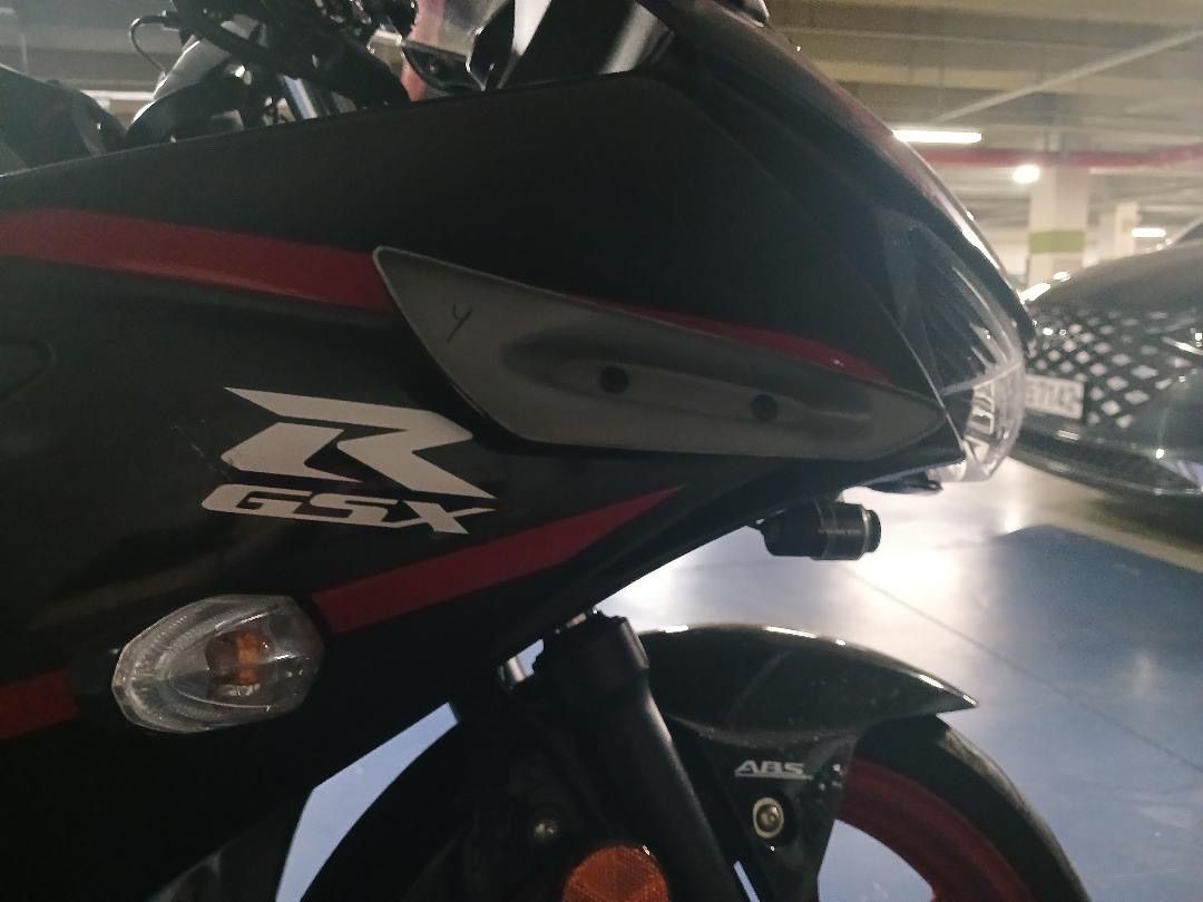 스즈키 GSX R 125 ABS more