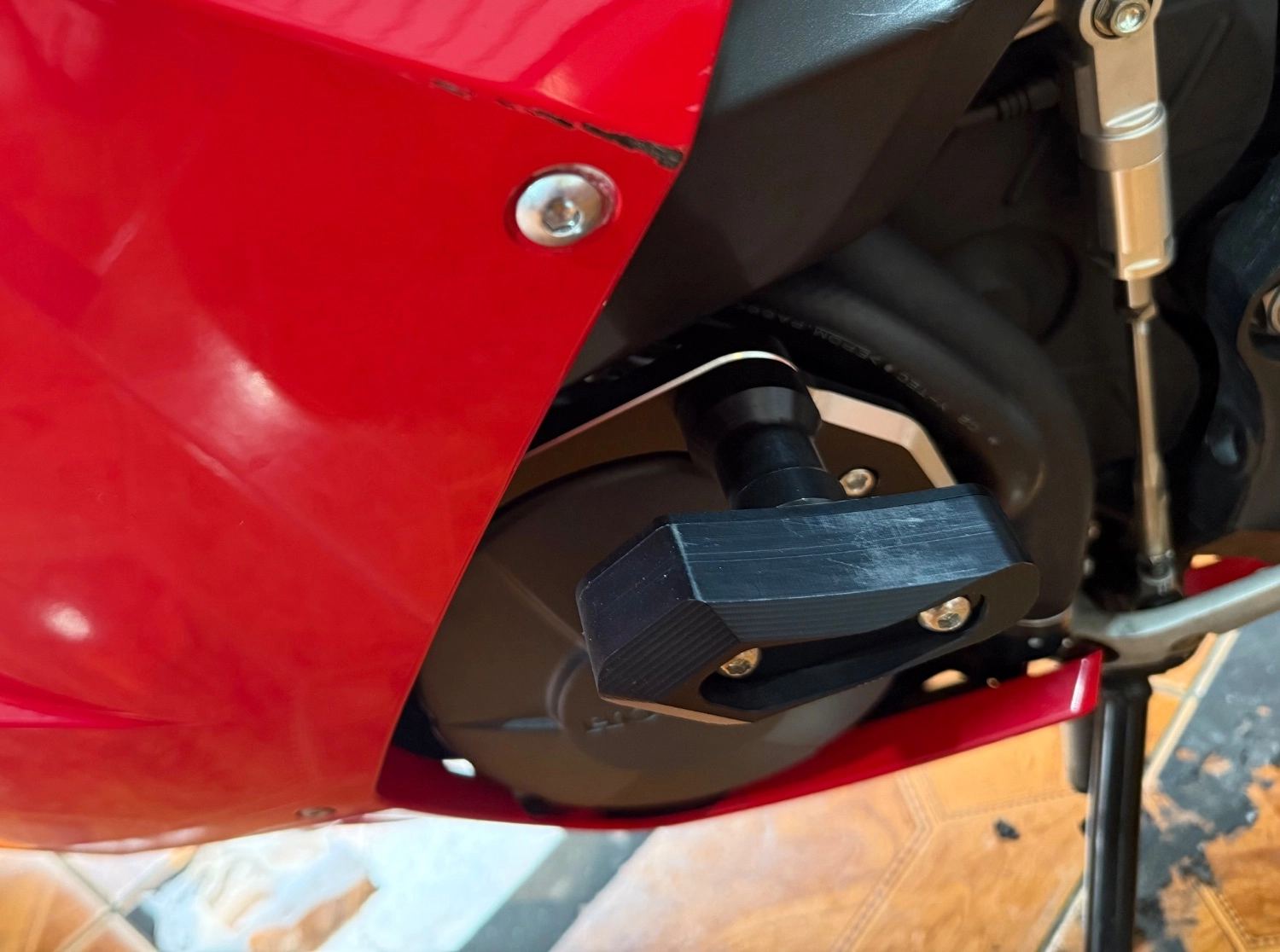 혼다 CBR 600 RR 2025 레드 사진 5