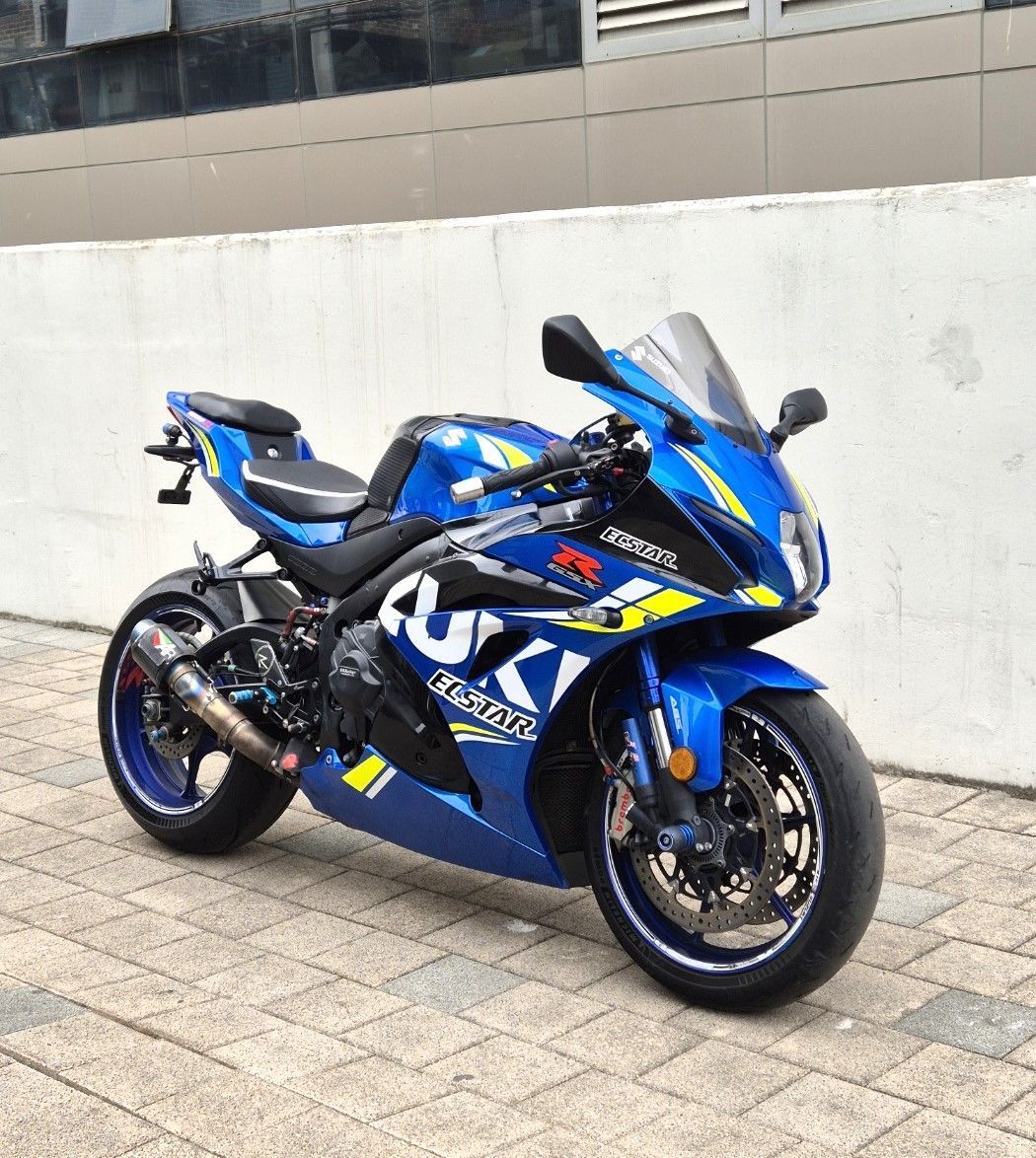 스즈키 GSX R 1000 R 2017년식 개인중고 1,000만원 | 라이트바겐