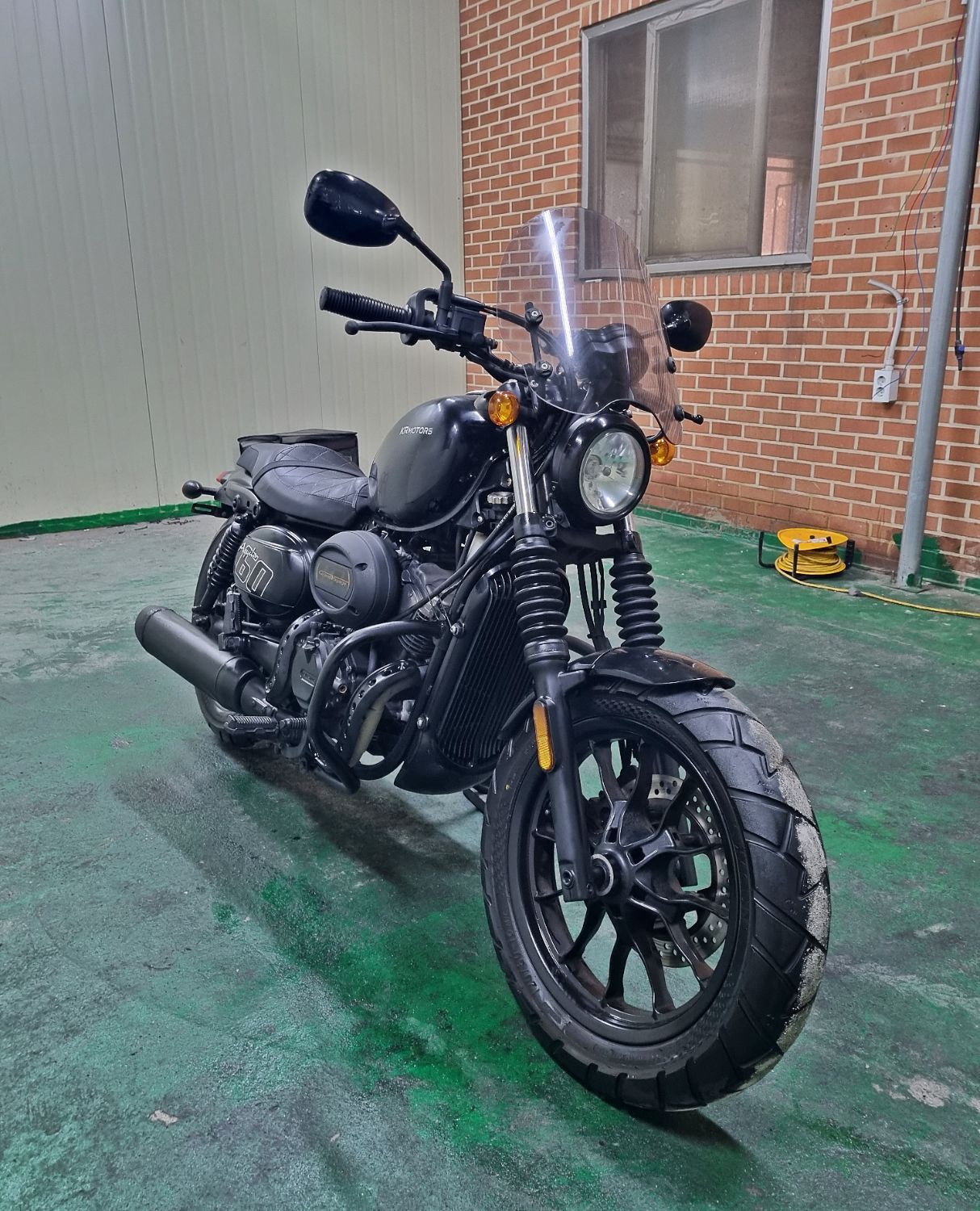 KR모터스 아퀼라 125 main