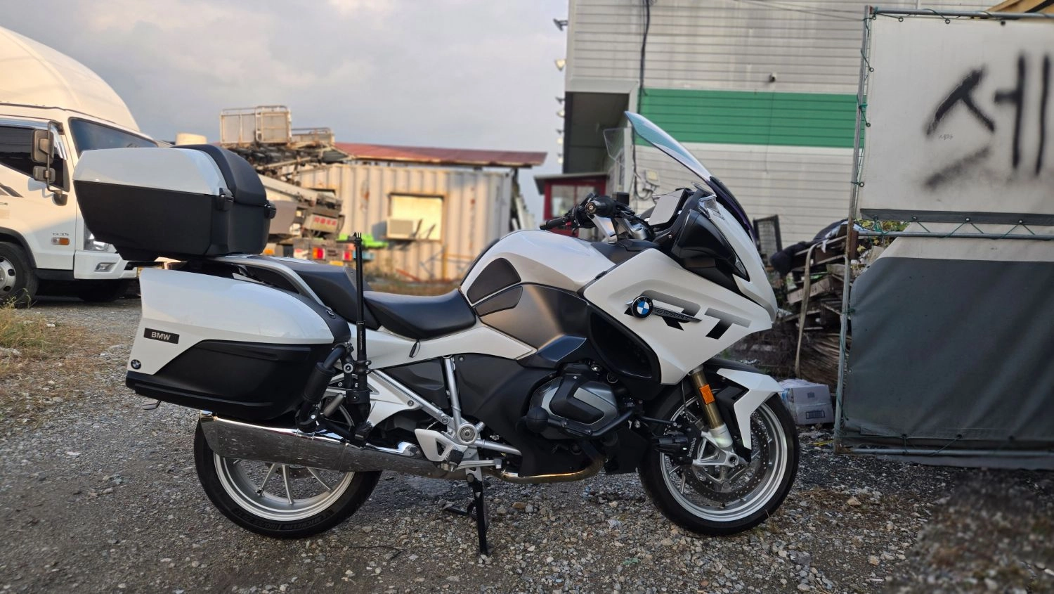 BMW R 1250 RT 2024 화이트 사진 4