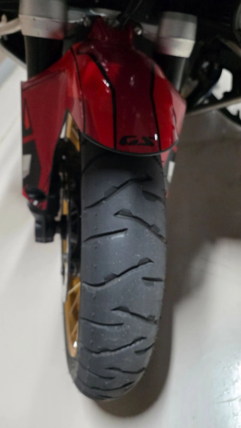 BMW R 1300 GS ADV 2025 레드 사진 4