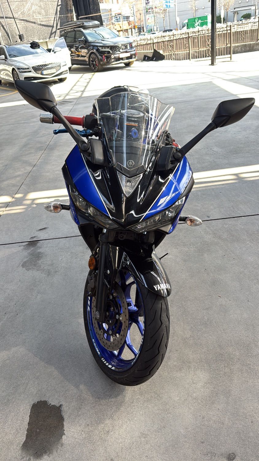 야마하 YZF R3 thumb 2