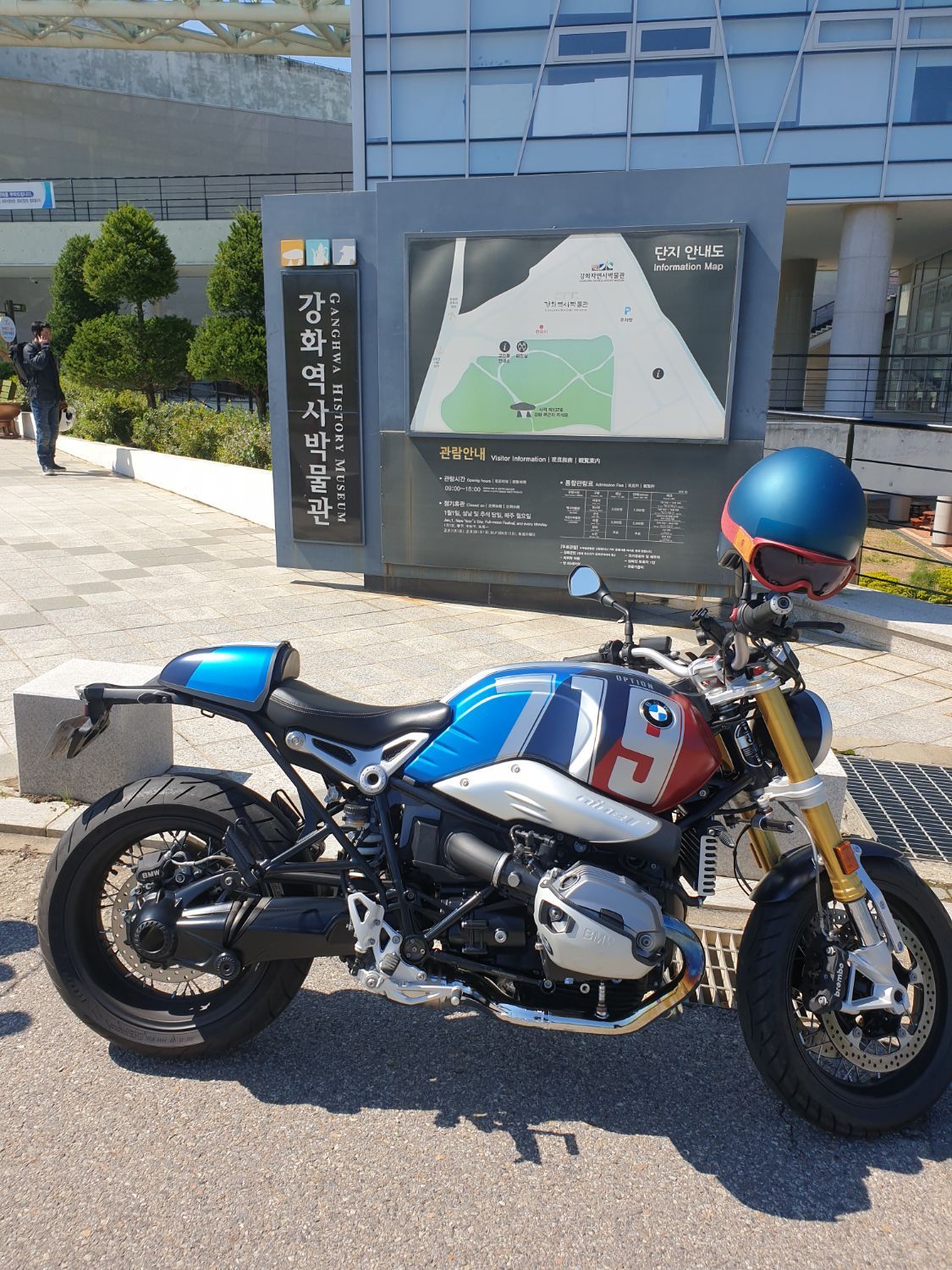 BMW R nine T 2019 블루 사진 4