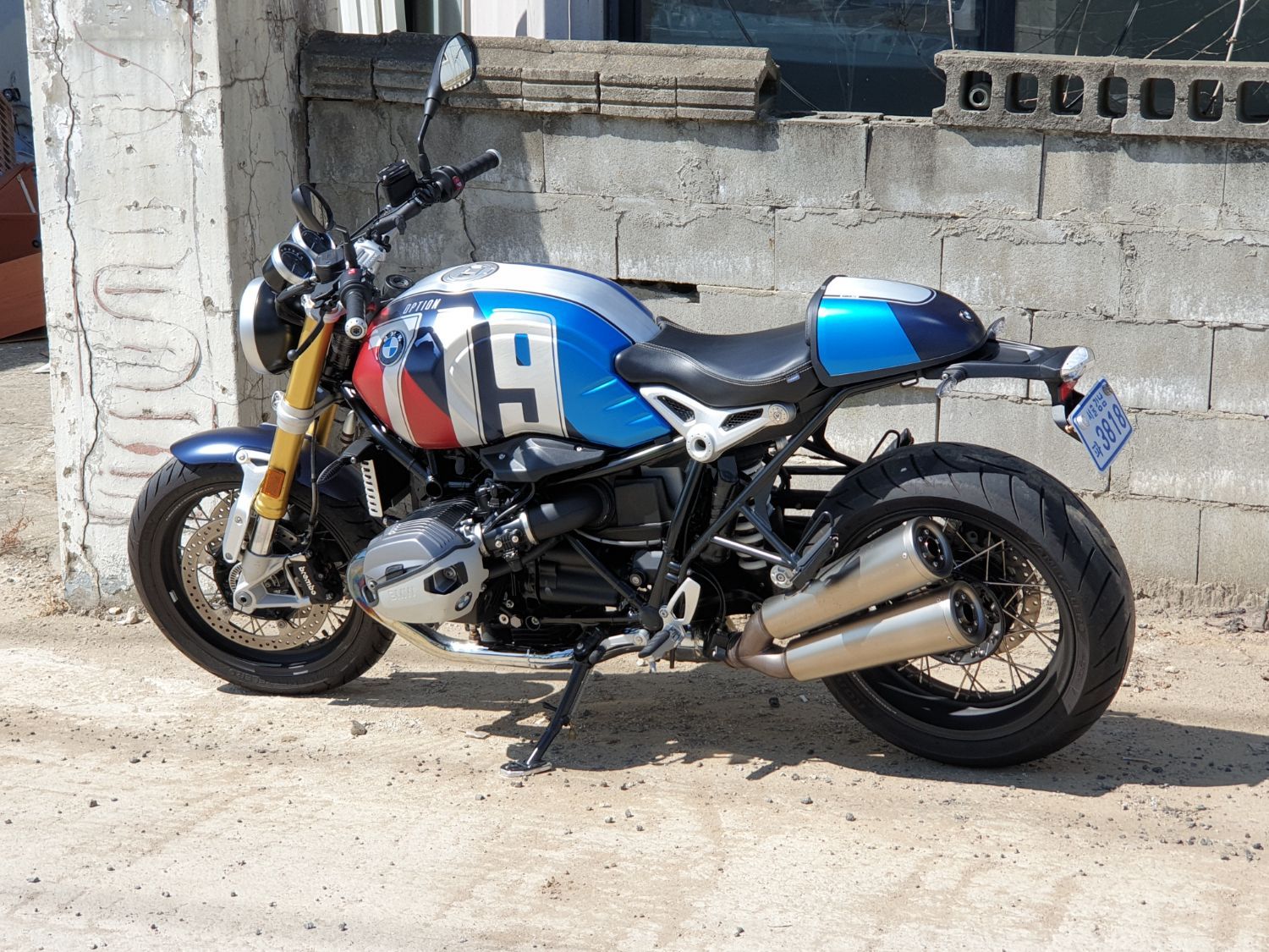 BMW R nine T 2019 블루 사진 3