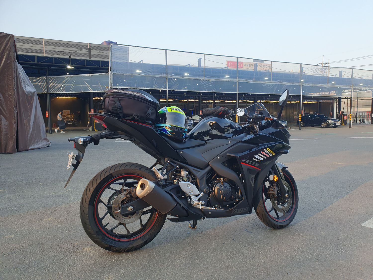 야마하 YZF R3 thumb 2