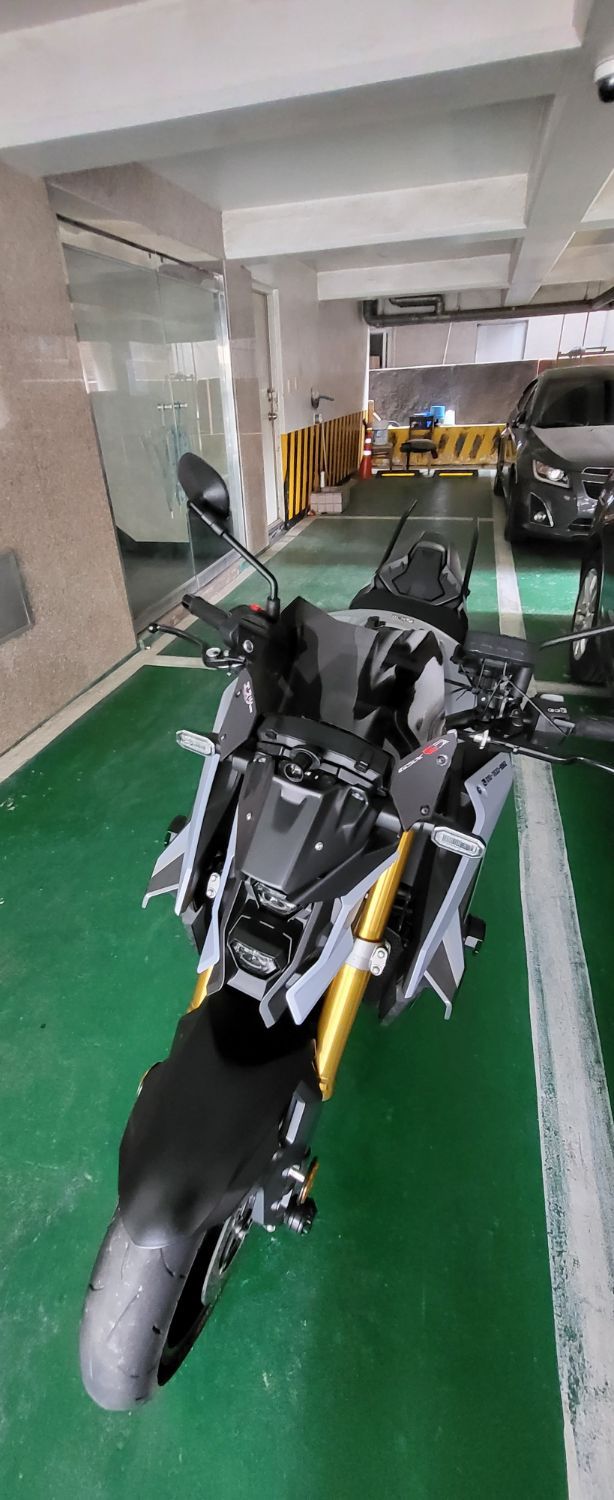 스즈키 GSX S 1000 thumb 2