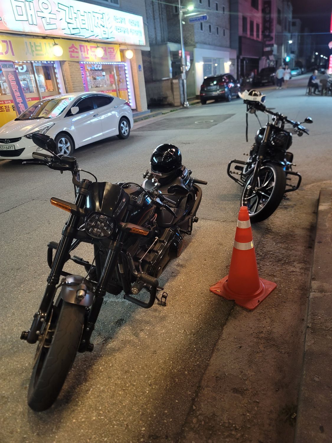 할리데이비슨 FXDR 114 2019 블랙 사진 6