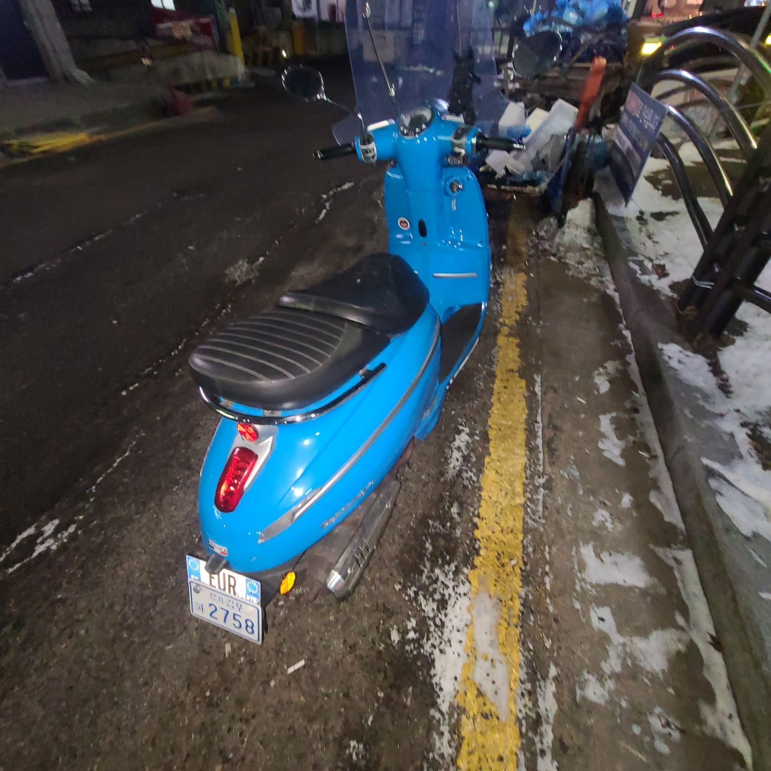 푸조 장고 스포츠 125 thumb 2