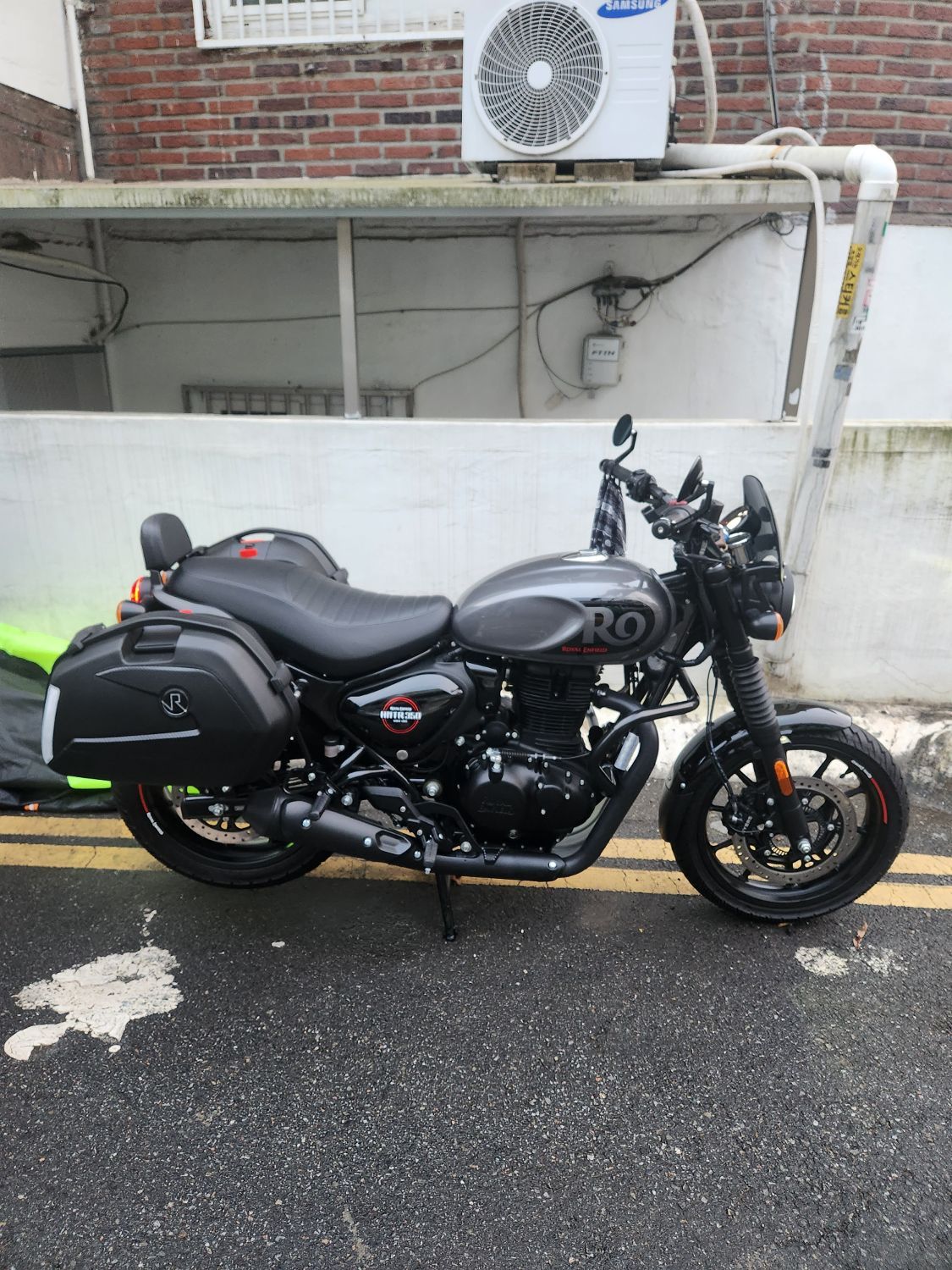 로얄엔필드 헌터 350 more