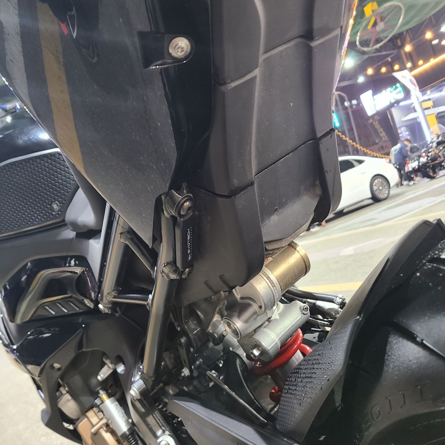 BMW S 1000 RR 2022 블랙 사진 4