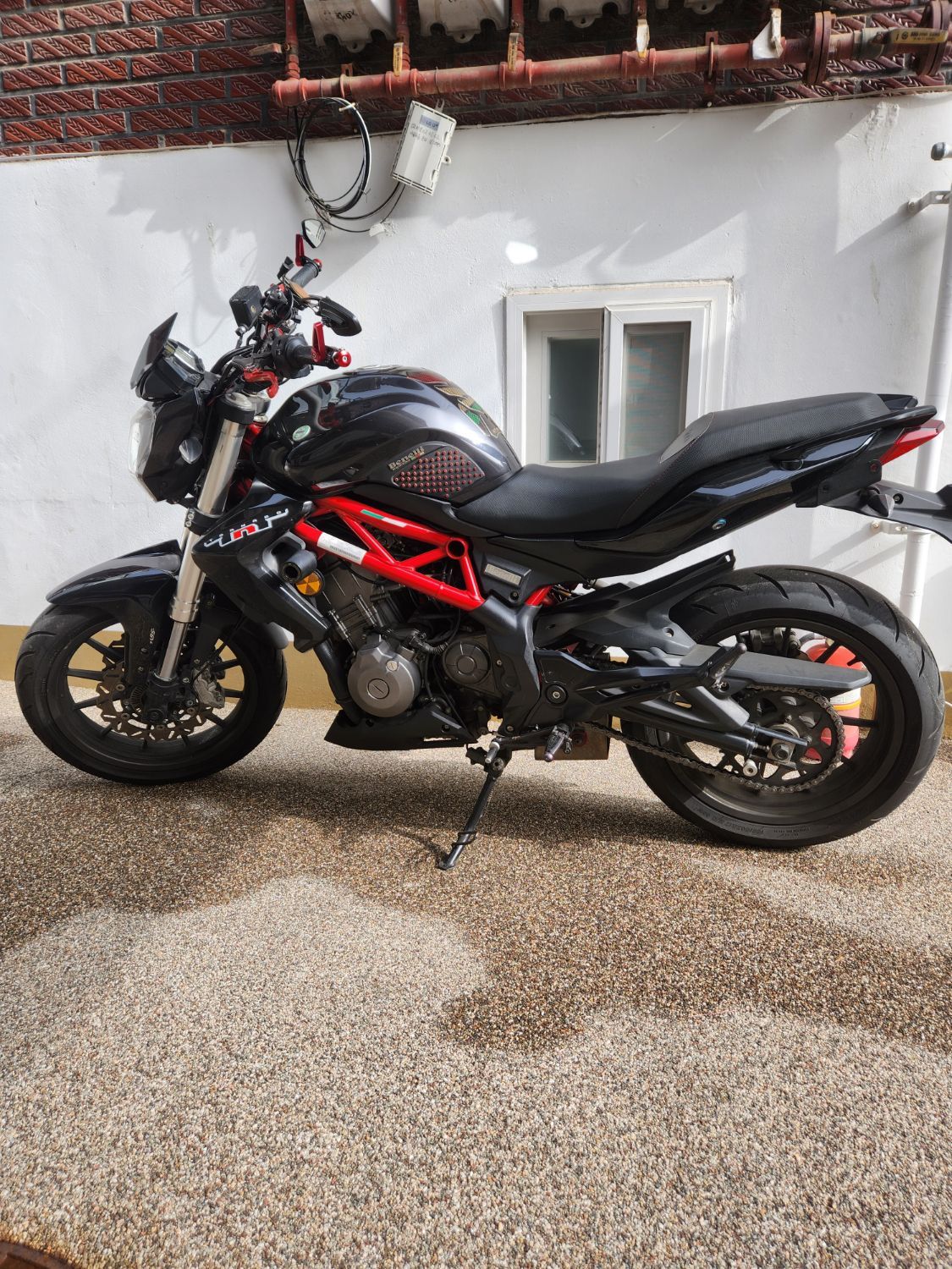 베넬리 TNT 300 ABS more