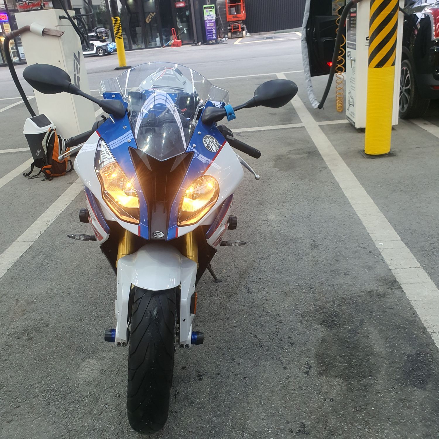 BMW S 1000 RR 2017 화이트 사진 4