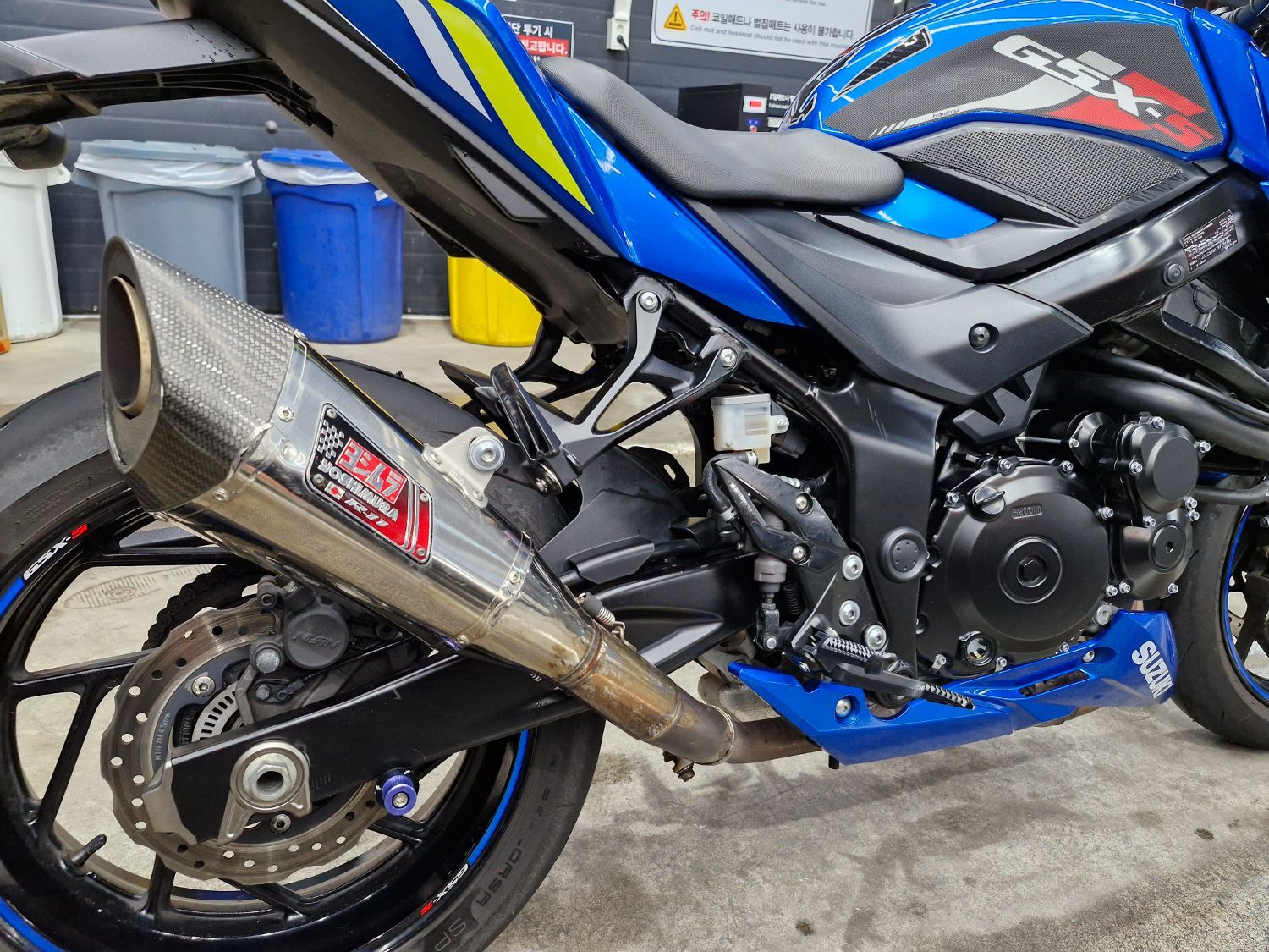 스즈키 GSX S 750 thumb 2