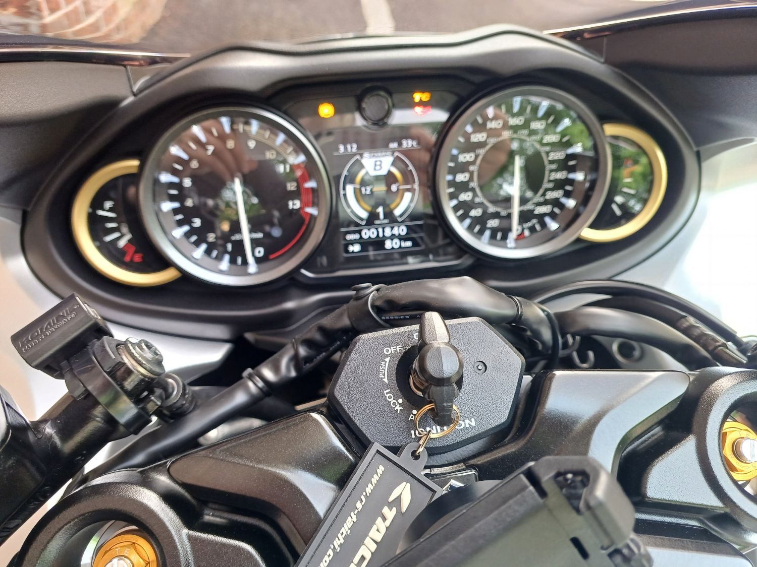 스즈키 하야부사 more