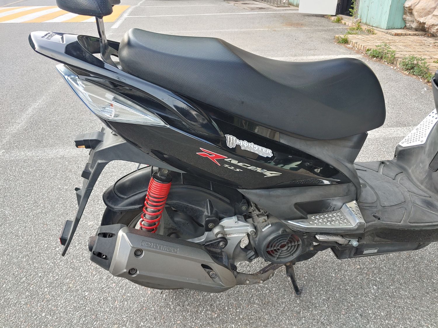 킴코 레이싱 125 more