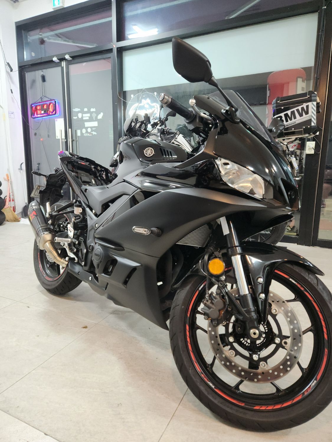 야마하 YZF R3 more