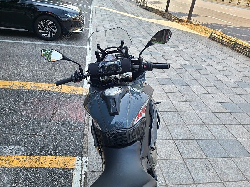 BMW S 1000 XR thumb 2