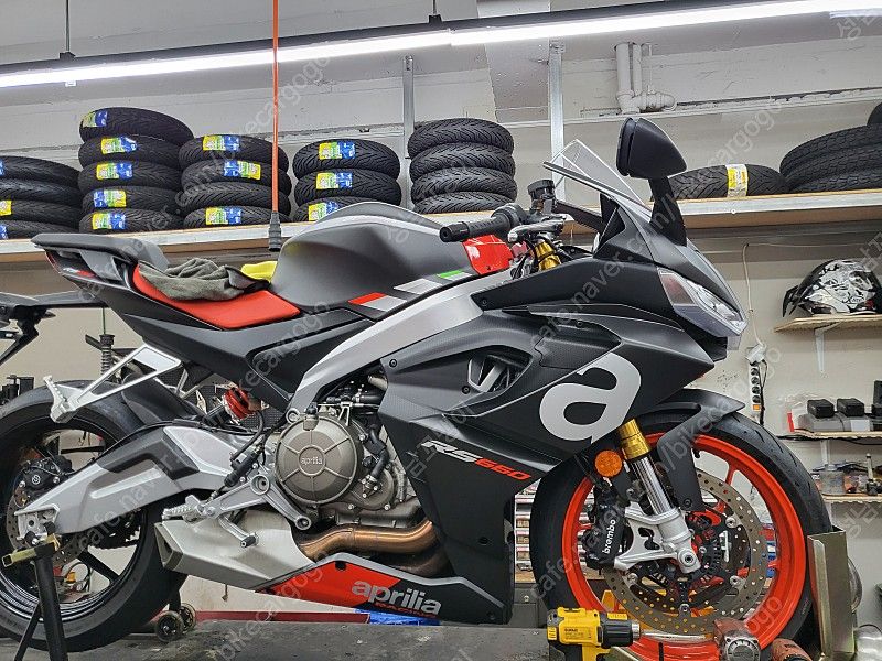 아프릴리아 RS 660 thumb 2