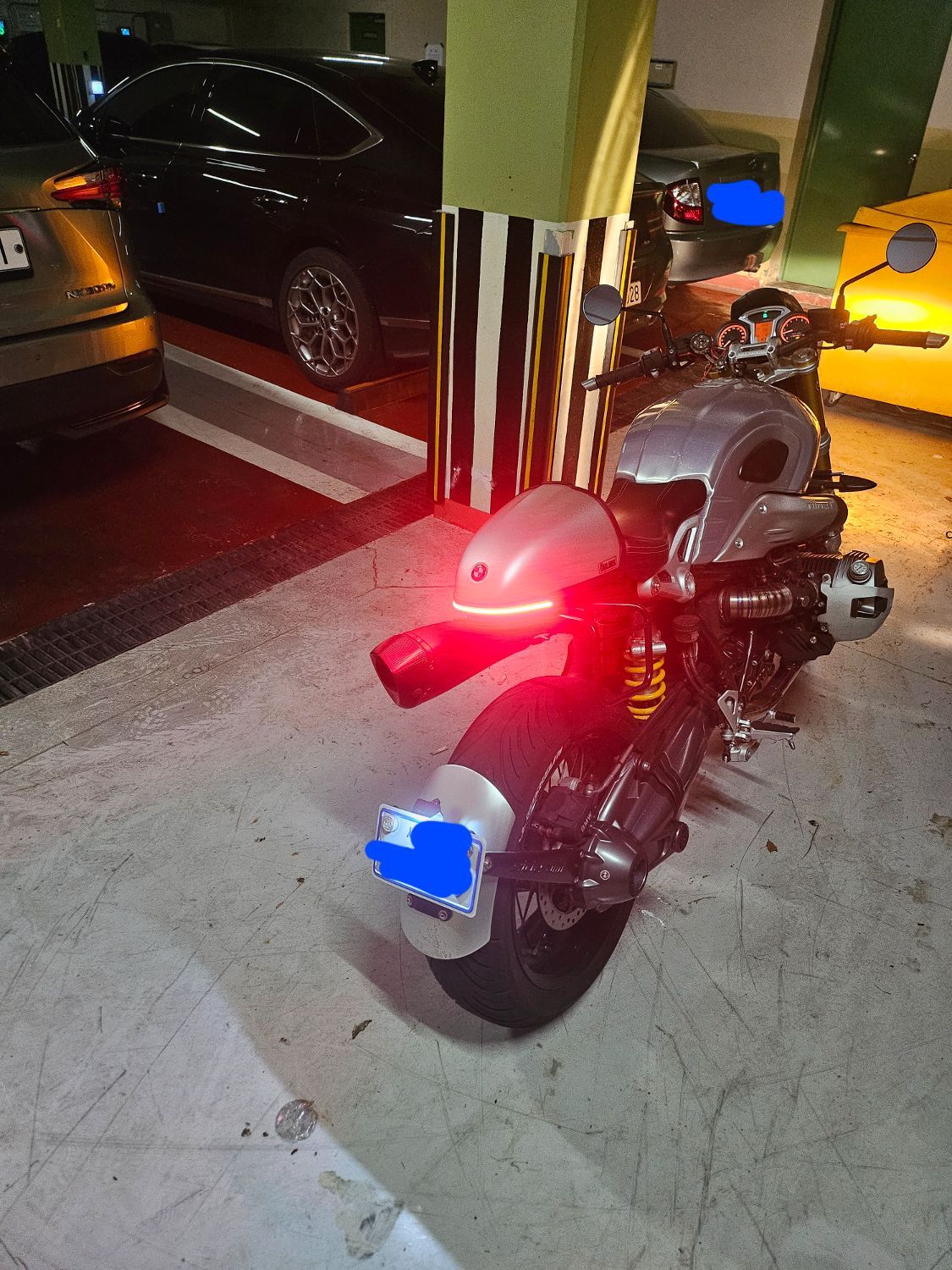 BMW R nine T 2016 화이트 사진 7