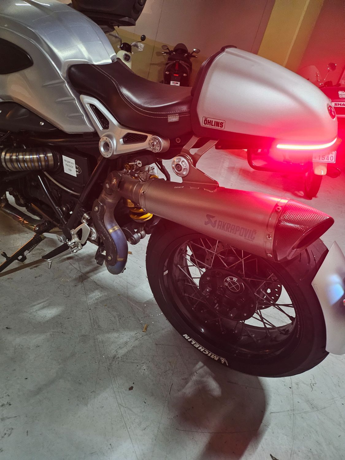 BMW R nine T 2016 화이트 사진 6