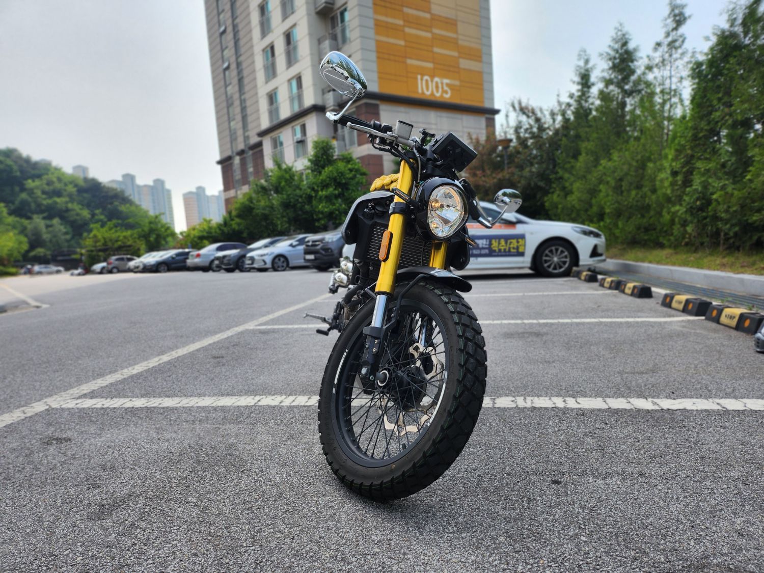 몬디알 힙스터 125 more