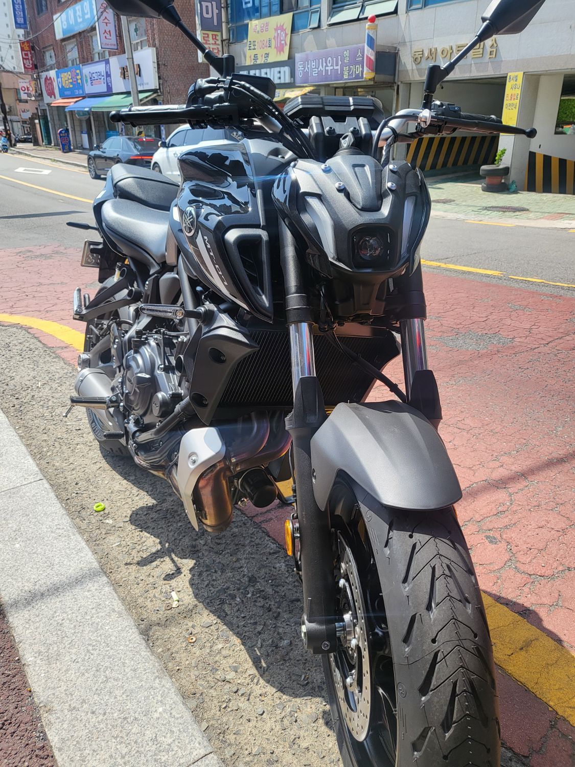 야마하 MT 07 thumb 2