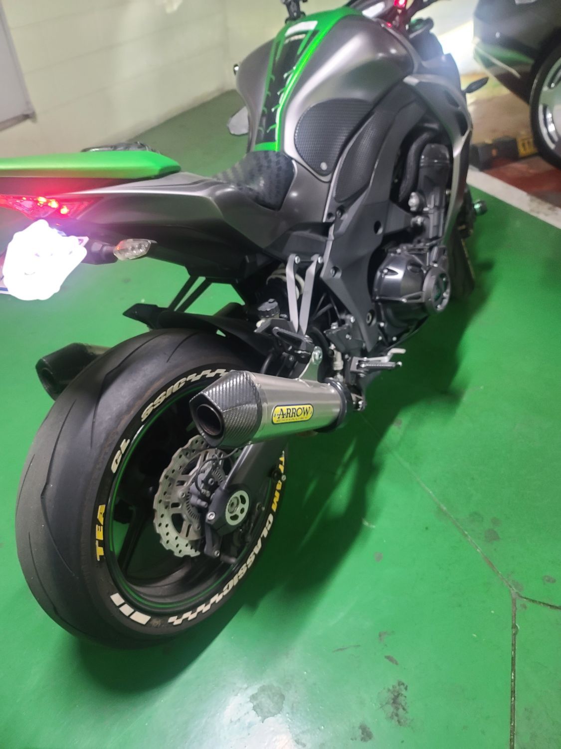 가와사키 Z 1000 2016 블랙 사진 7