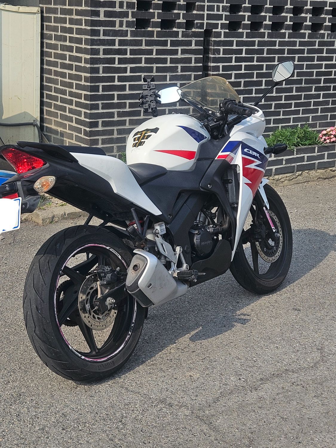 혼다 CBR 125 R thumb 2