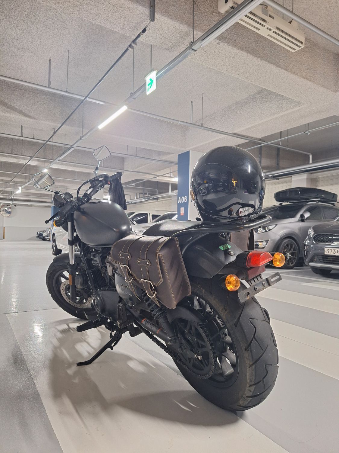 KR모터스 아퀼라 300 S more