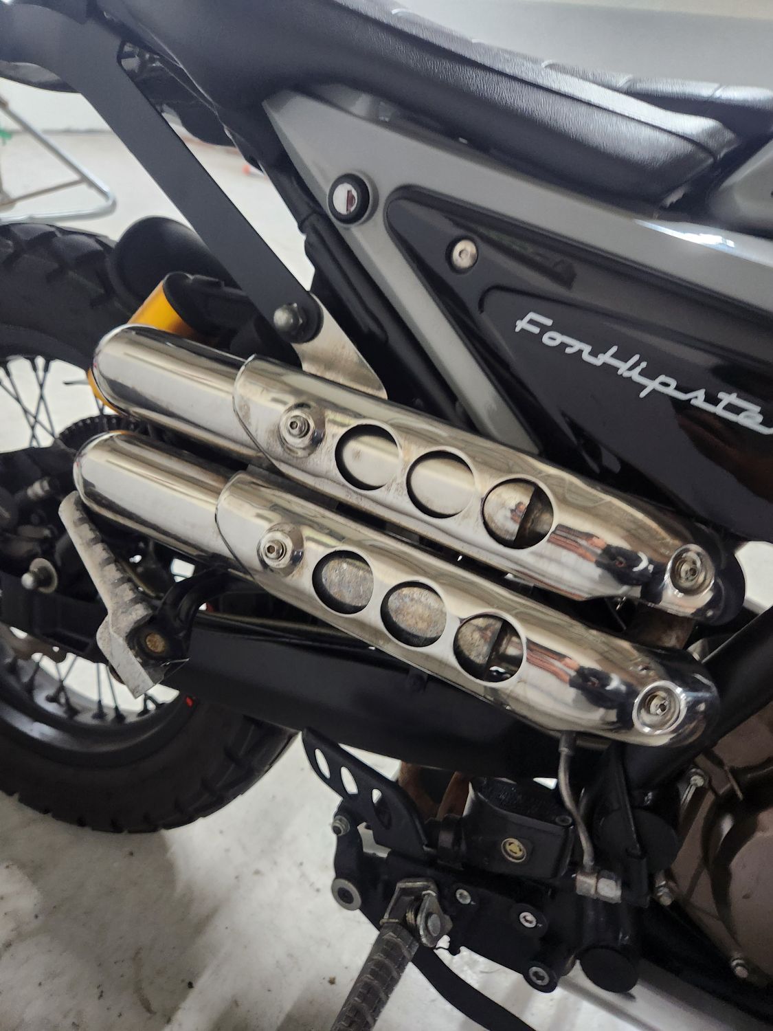 몬디알 힙스터 125 more