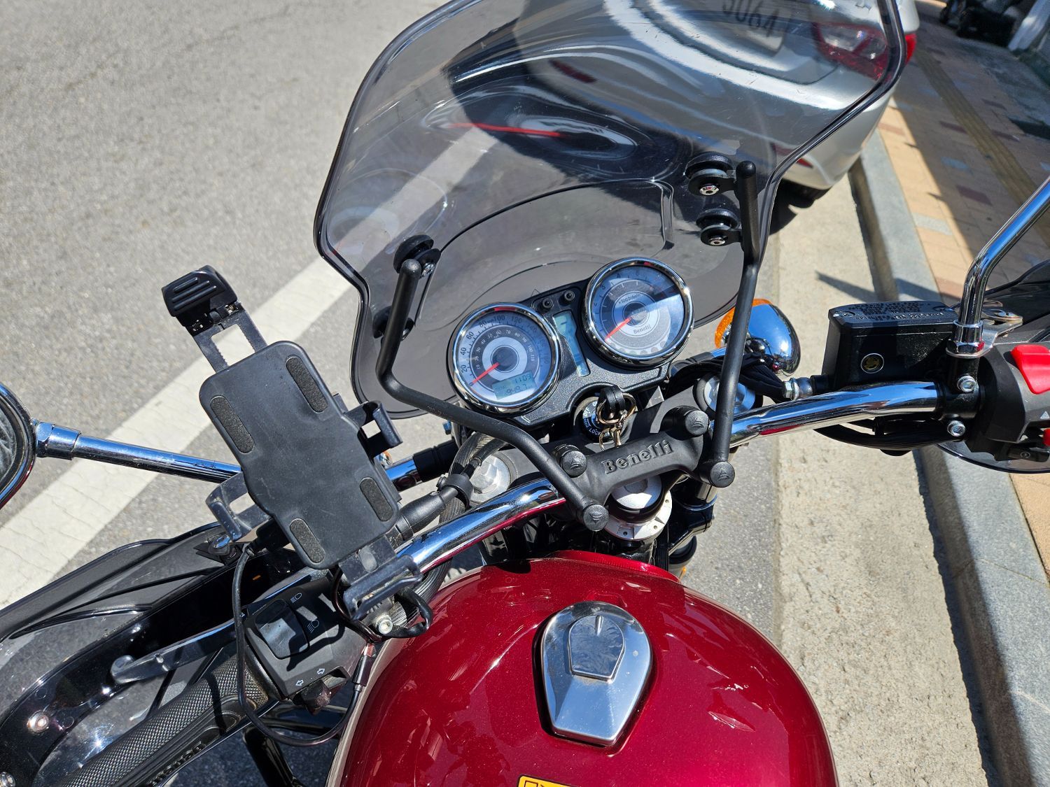 베넬리 임페리알레 400 ABS more