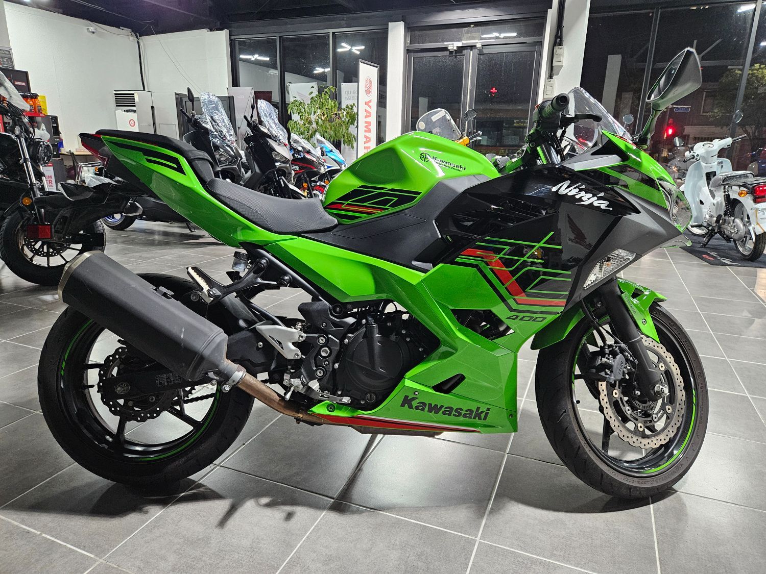 가와사키 닌자 400 ABS more