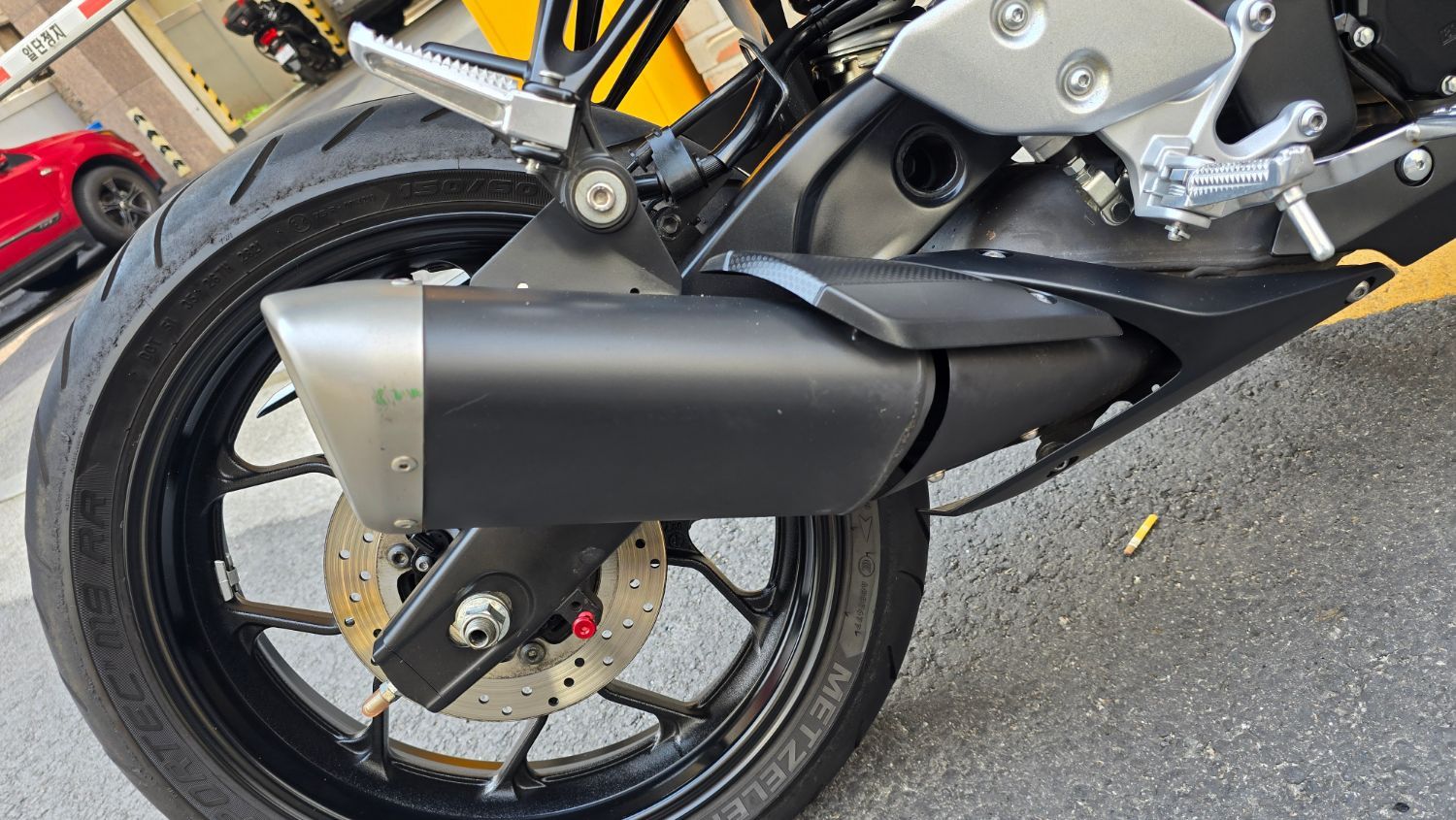 야마하 YZF R3 thumb 2