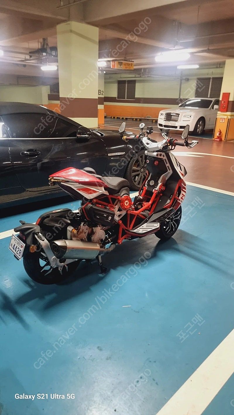 이탈젯 드랙스터 200 ABS more