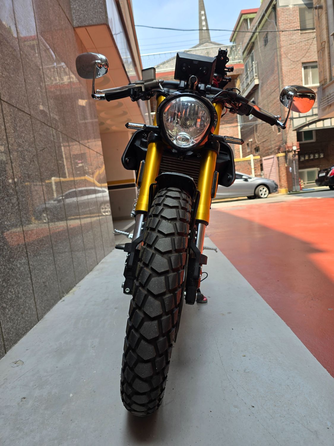 몬디알 힙스터 125 more