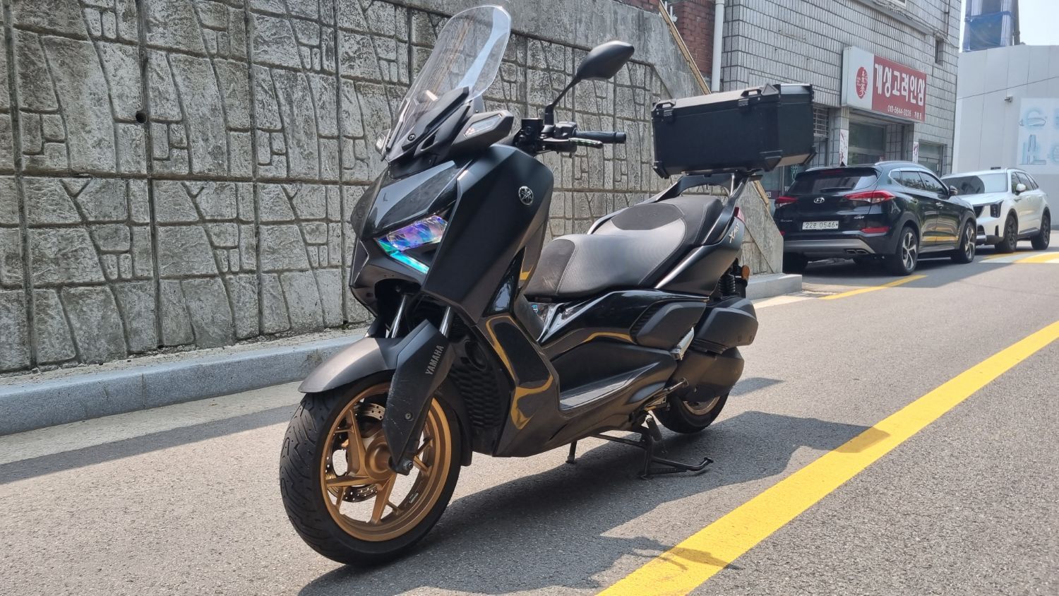 야마하 XMAX 300 ABS thumb 2