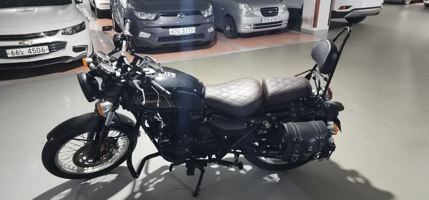 베넬리 임페리알레 400 ABS thumb 2