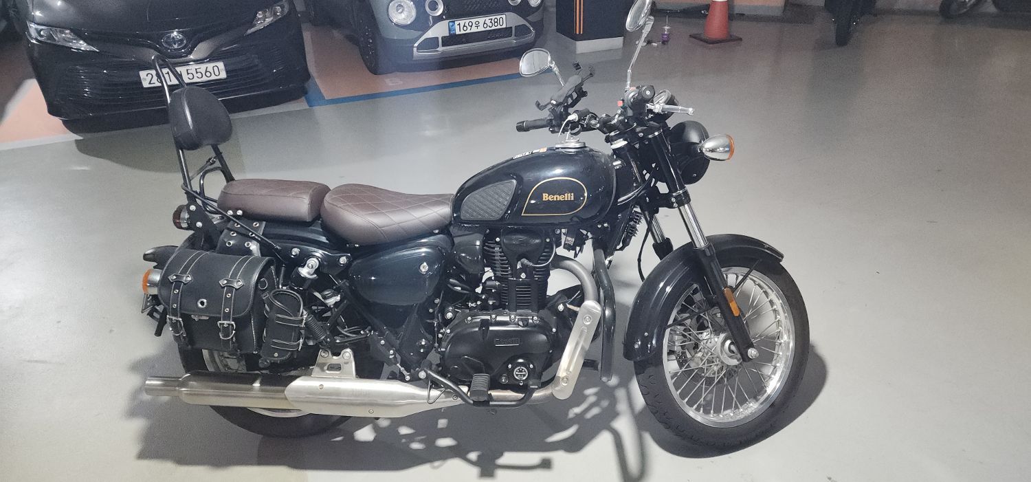 베넬리 임페리알레 400 ABS more