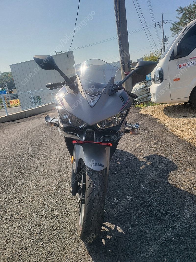 야마하 YZF R3 thumb 2
