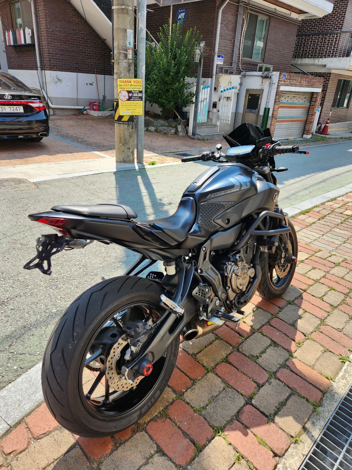 야마하 MT 07 thumb 2