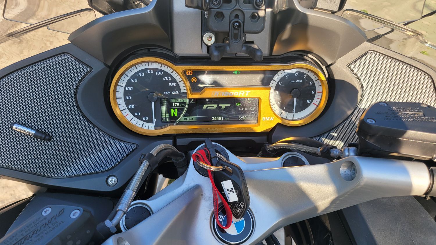 BMW R 1200 RT 2016 블랙 사진 4